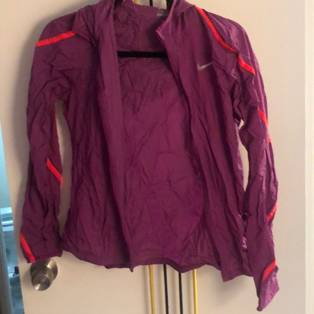 Wind breaker
